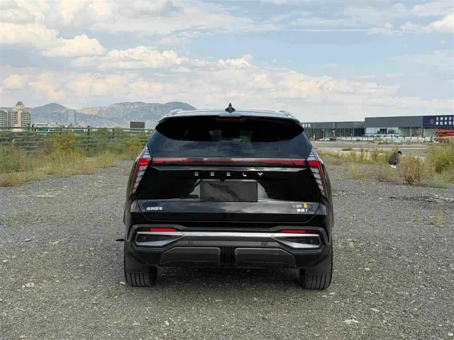 Geely Boyue L — Фото автомобиля 5