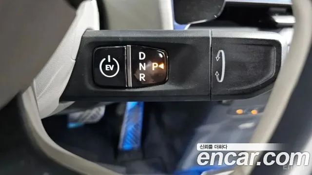 Kia EV9 Long Range 4WD — Фото автомобиля 9