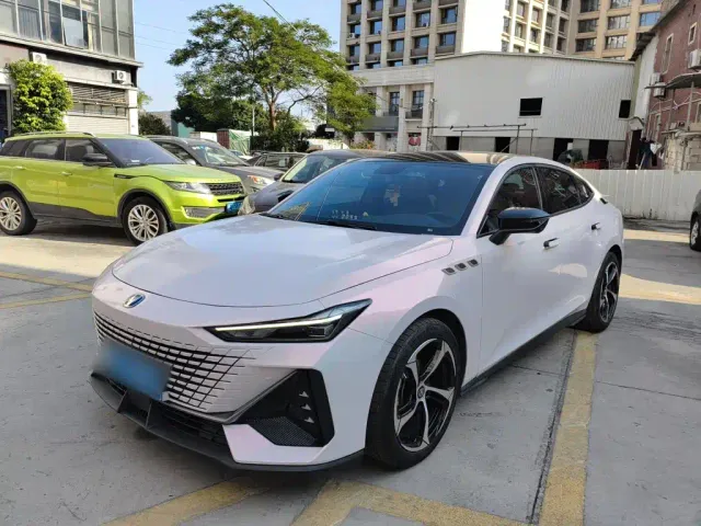 Фотография автомобиля — Changan UNI-V