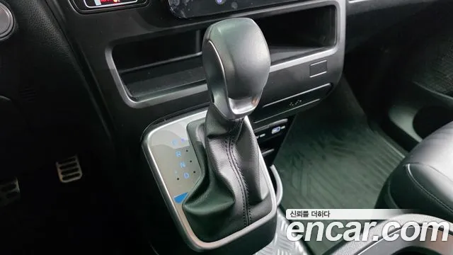 Hyundai Staria Staria Карго 5 мест — Фото автомобиля 9