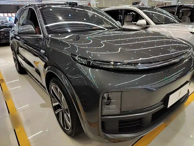 Li Auto L9 — Фото автомобиля 3
