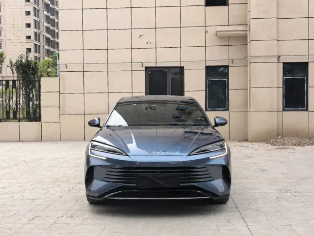 BYD Seal — Фото автомобиля 2
