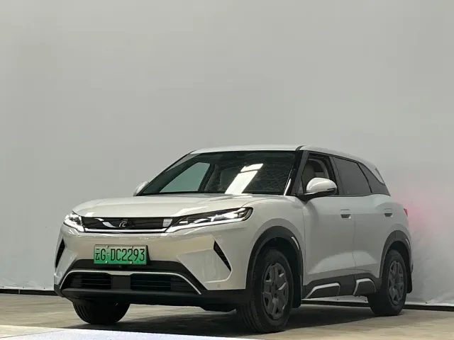 Фотография автомобиля — BYD Yuan UP