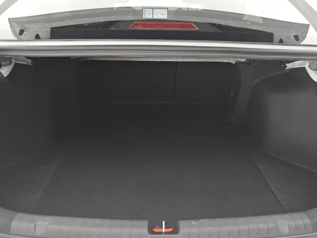 Geely Emgrand — Фото автомобиля 4