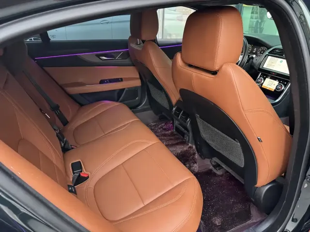 Jaguar XEL — Фото автомобиля 18