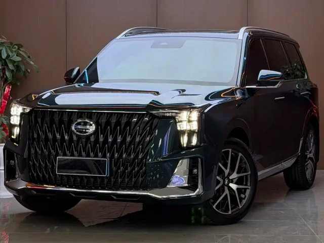 Фотография автомобиля — GAC Trumpchi GS8