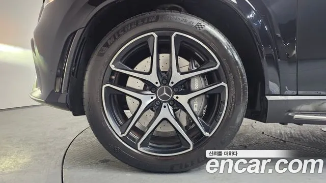 Mercedes-Benz GLE-Class — Фото автомобиля 5