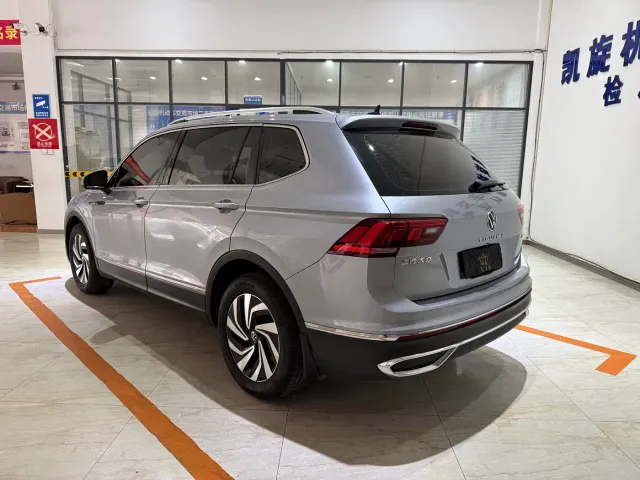 Volkswagen Tiguan L — Фото автомобиля 6