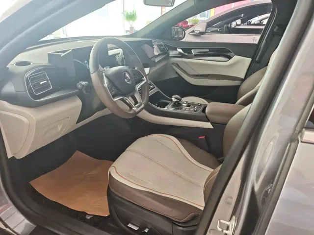 BYD Qin PLUS — Фото автомобиля 7