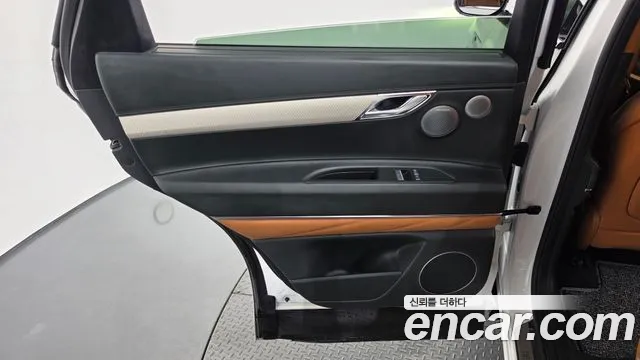 Genesis GV80 — Фото автомобиля 14