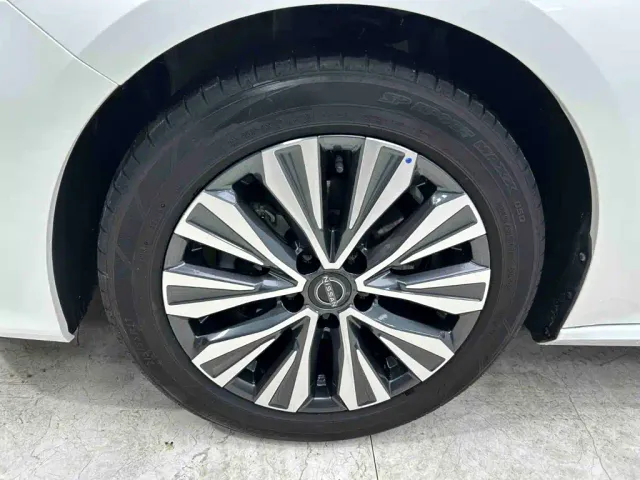 Nissan Teana — Фото автомобиля 24