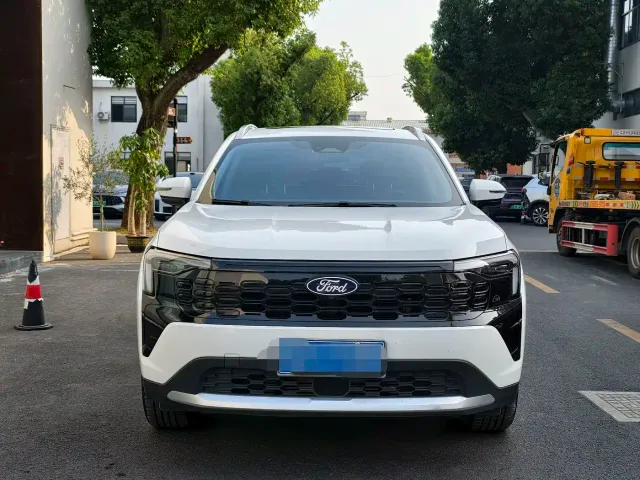 Ford Lingrui — Фото автомобиля 2