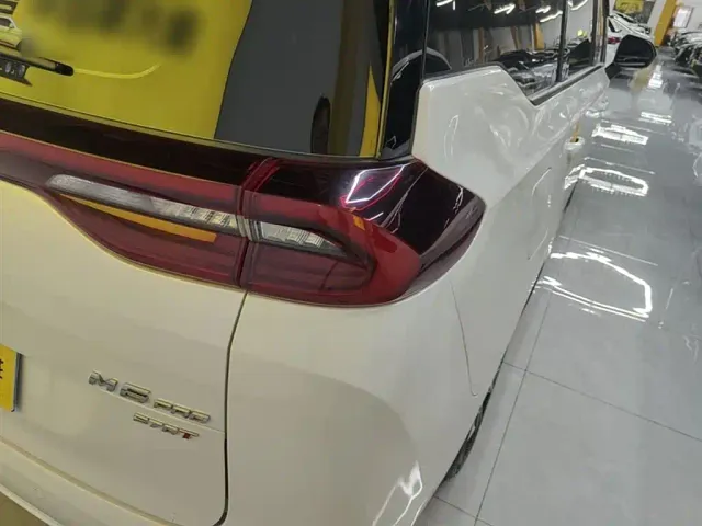 GAC Trumpchi M6 — Фото автомобиля 7
