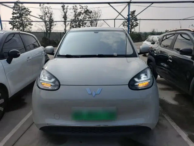 Wuling Bingo — Фото автомобиля 2