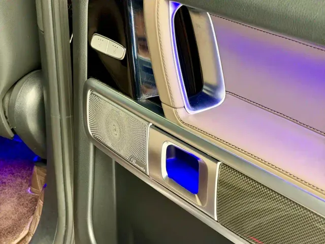 Mercedes-Benz G-Class — Фото автомобиля 10