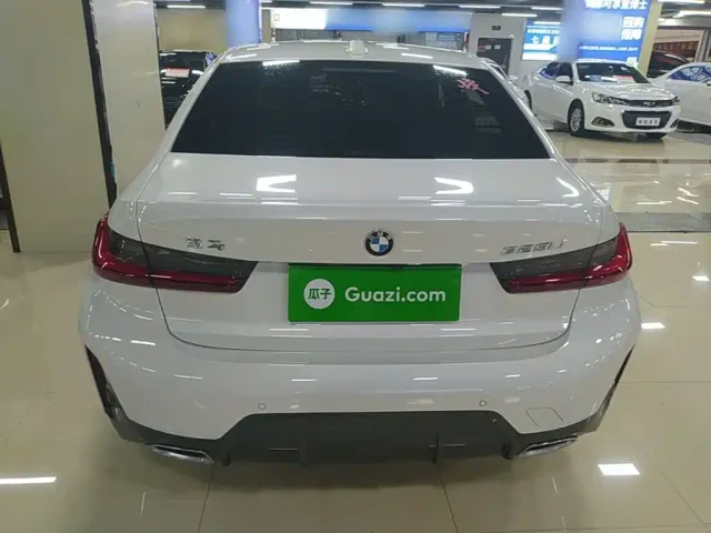 BMW 3 Series — Фото автомобиля 5