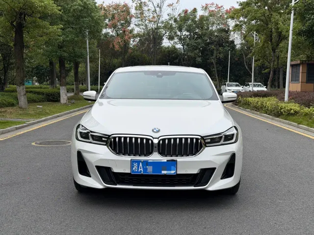 BMW 6 Series Gran Turismo — Фото автомобиля 2