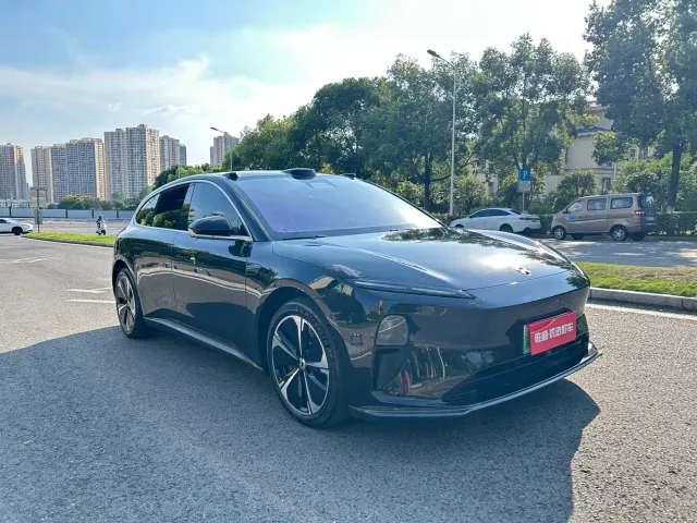 Nio ET5 Touring — Фото автомобиля 3