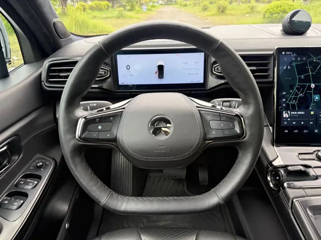 Nio ES8 — Фото автомобиля 8
