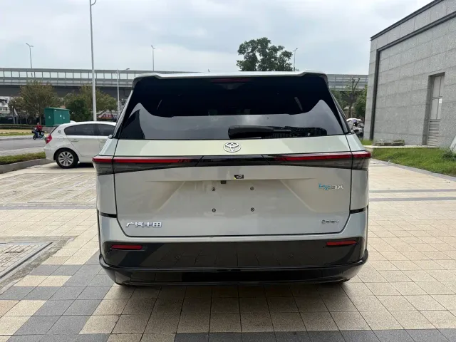 Toyota BoZhi 3X — Фото автомобиля 16