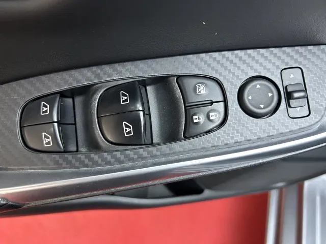 Nissan Sylphy — Фото автомобиля 19