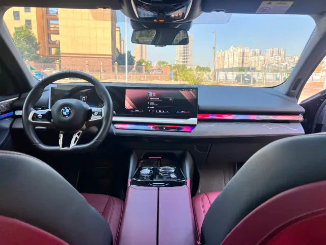 BMW 5 Series — Фото автомобиля 7