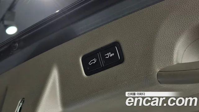 Kia Canival Carnival 4 поколение Бензин 9 мест Signature — Фото автомобиля 19