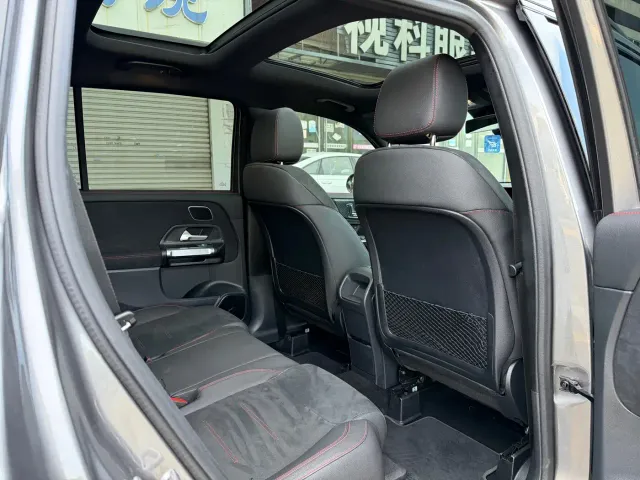 Mercedes-Benz GLB AMG — Фото автомобиля 6