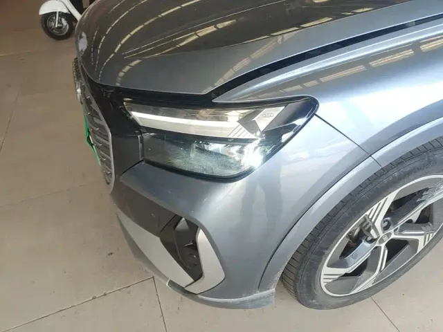 Audi Q4 e-tron — Фото автомобиля 23