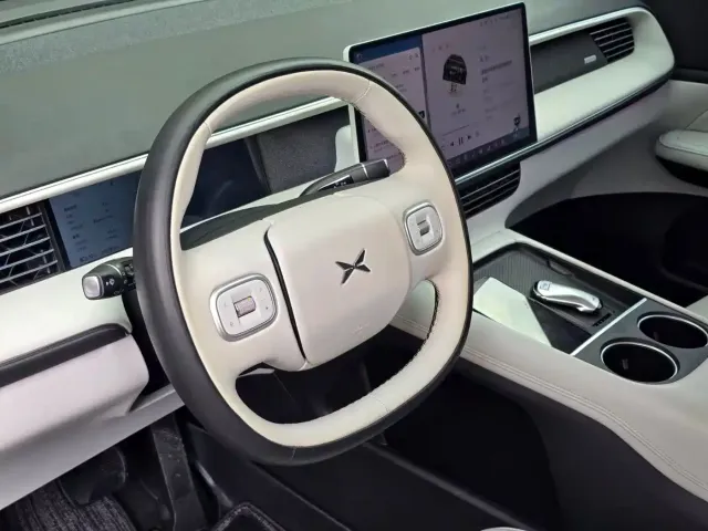 Xpeng G6 — Фото автомобиля 13