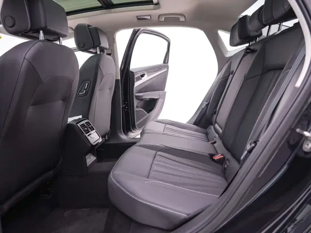 Volkswagen Passat — Фото автомобиля 25