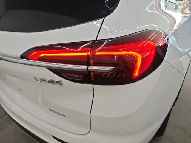 Buick Envision Plus — Фото автомобиля 7