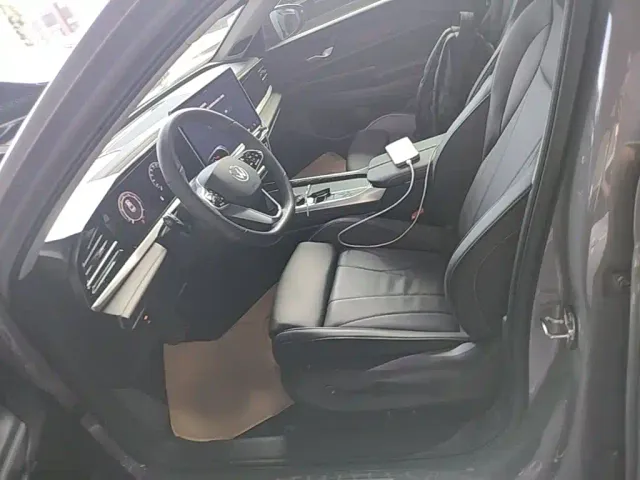 Volkswagen Passat — Фото автомобиля 14