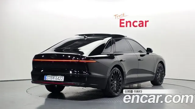 Hyundai Grandeur — Фото автомобиля 2