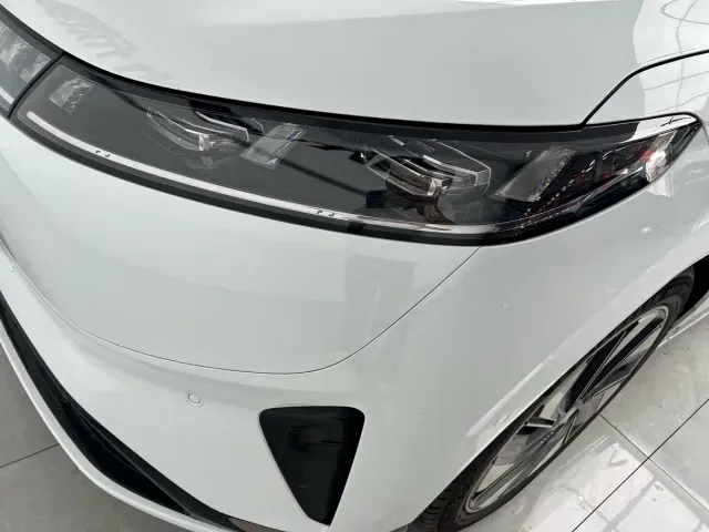 Dongfeng eπ 008 — Фото автомобиля 6