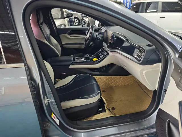 BYD Qin PLUS — Фото автомобиля 4