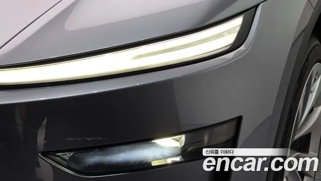 Tesla Model Y — Фото автомобиля 7