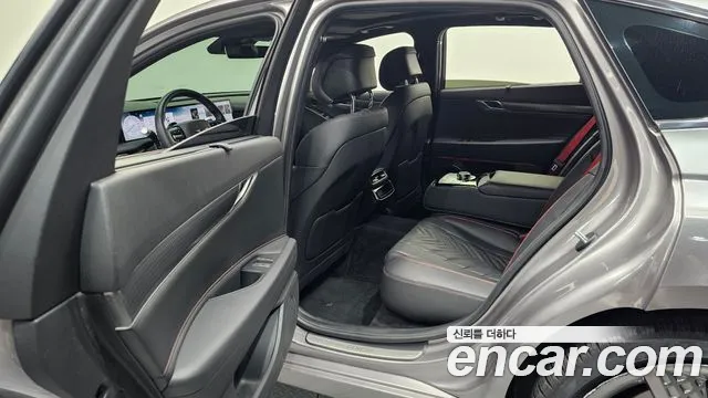Genesis G80 Бензин 2.5 турбо 2WD — Фото автомобиля 11