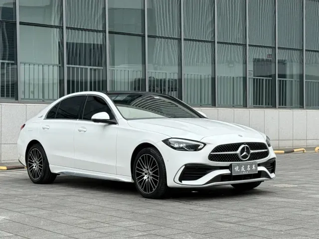 Mercedes-Benz C-Class — Фото автомобиля 3