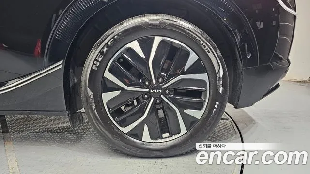 Kia EV6 — Фото автомобиля 20