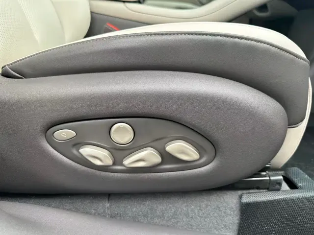 IM Motors LS6 — Фото автомобиля 3