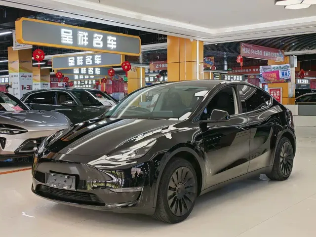 Фотография автомобиля — Tesla Model Y