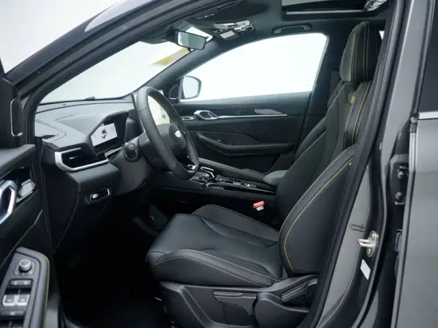 Geely Binyue — Фото автомобиля 5
