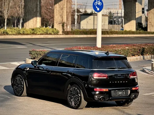 MINI Clubman — Фото автомобиля 12