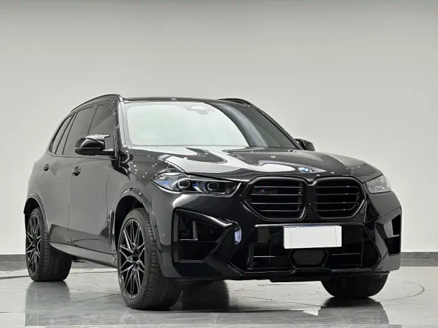 BMW X5 M — Фото автомобиля 3
