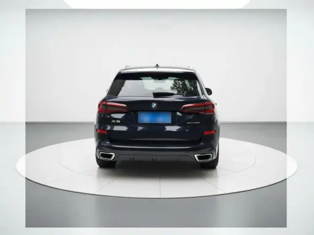 BMW X5 — Фото автомобиля 3