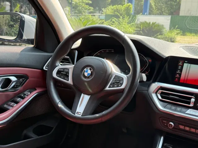 BMW 3 Series — Фото автомобиля 10