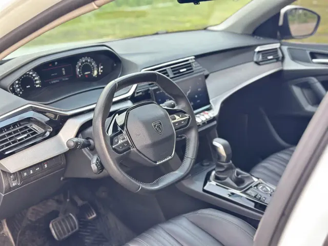 Peugeot 408 — Фото автомобиля 11