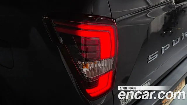 KG_Mobility_Ssangyong Rexton Новый Rexton Sport Дизель 2.2 4WD — Фото автомобиля 20
