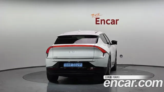 Kia EV6 — Фото автомобиля 4